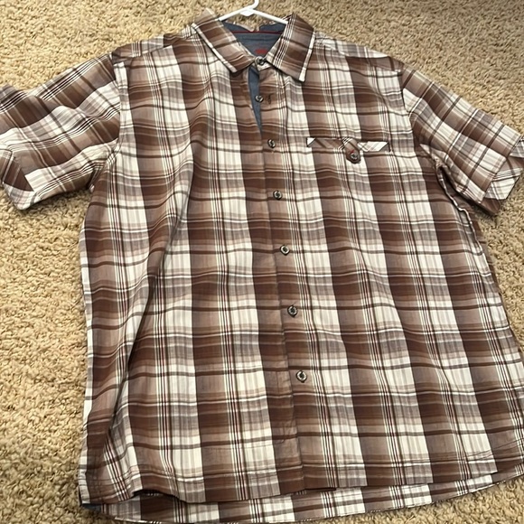 Dakota Grizzly Plaid Button Up - Picture 1 of 2